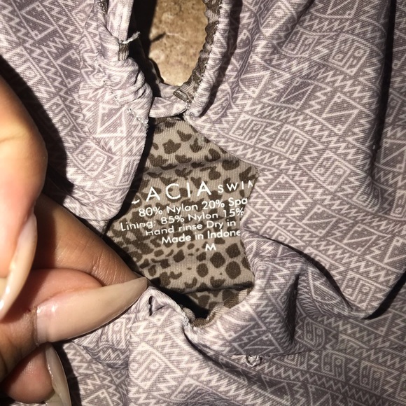 Acacia bronx one piece in Batik - Picture 3 of 5